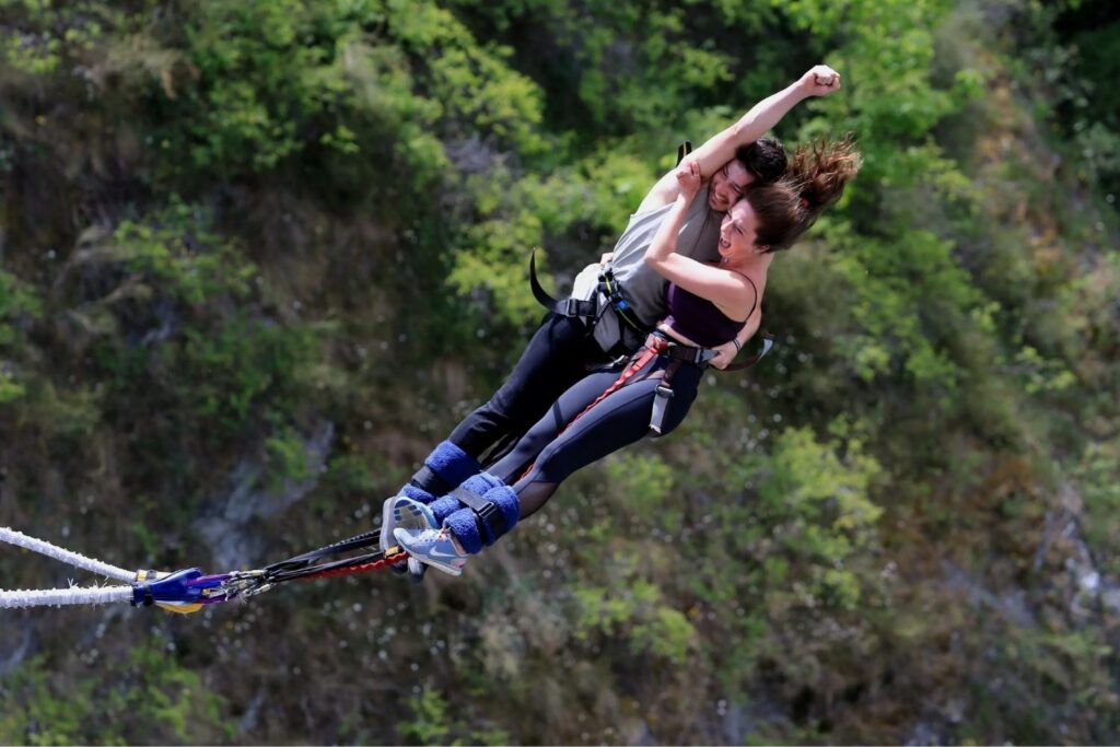 bungee-jumping-in-manali-package